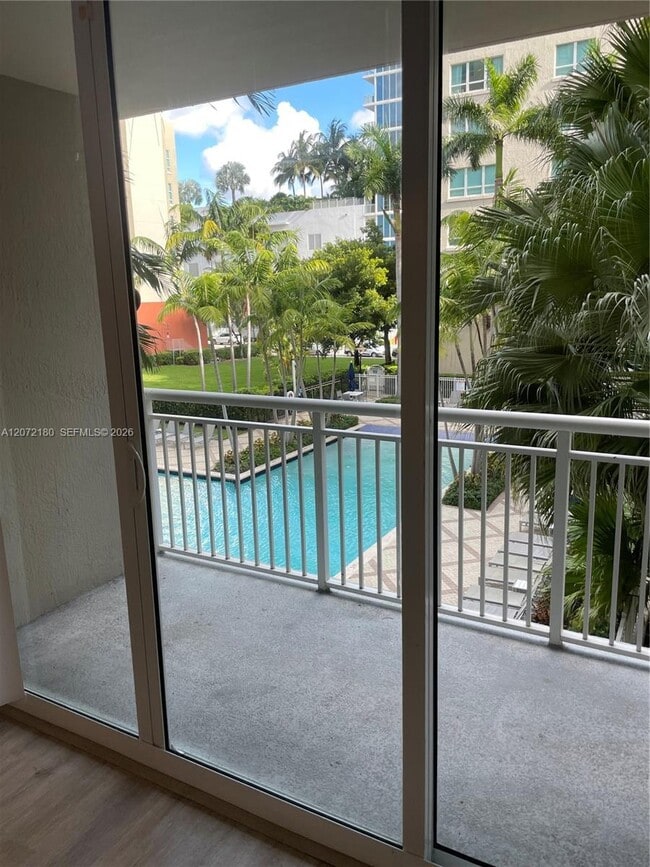 Photo - 2000 N Bayshore Dr Unit 205
