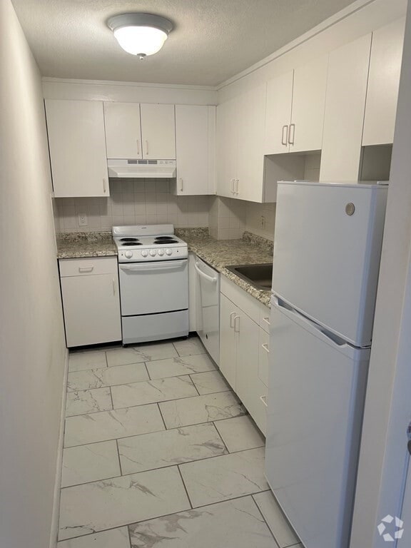 Building Photo - 269 Harvard St Rental
