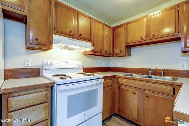 Building Photo - 1462 W 26th Ave Unit 19