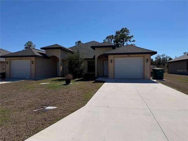 Building Photo - 17097 Thompson Ave