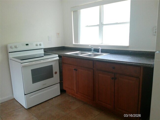 Photo - 808 S Central Ave