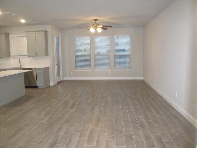 Photo - 1748 Redding St