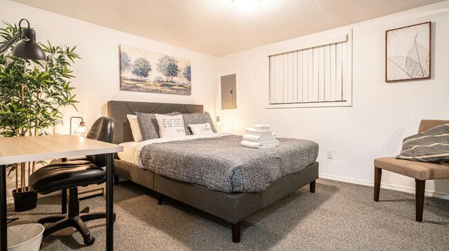 Photo - 323 N 46th St Unit B