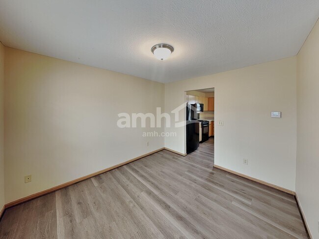 Photo - 2245 Yagger Bay Dr