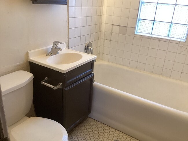 Photo - 2450 N Buffum St Unit 2450 (Lower)