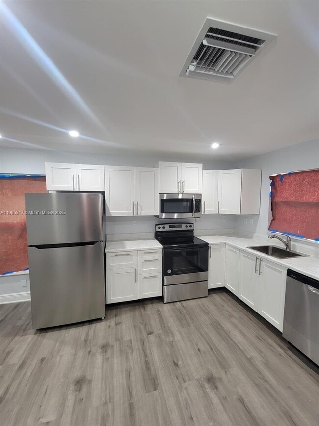 Photo - 1809 NW 8th Pl