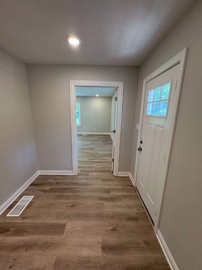 Photo - 3 bed, 2 bath House for Rent!