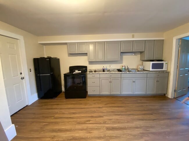 Kitchen - 187 Main St Unit Apt B1