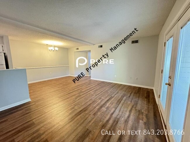 Photo - 1054 Anna Knapp Blvd