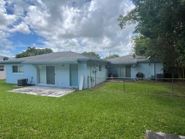 Photo - 19601 SW 103rd Ct