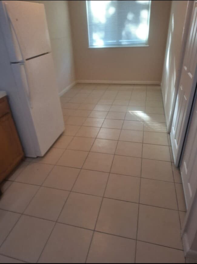 Photo - 2133 Shiveley Cir