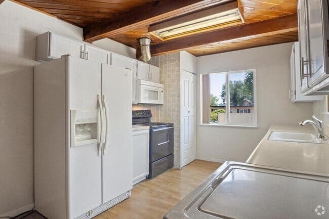 Building Photo - 335 Raffetto Dr Rental