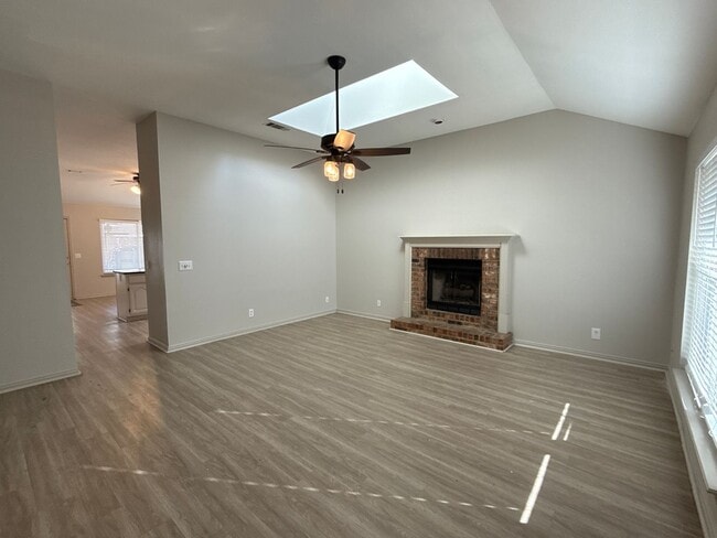 Photo - Make this gem your new 3 bedroom, 2 bathroom home!