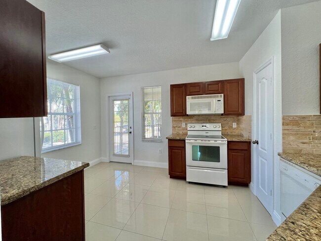 Photo - 1110 Belmont Pl