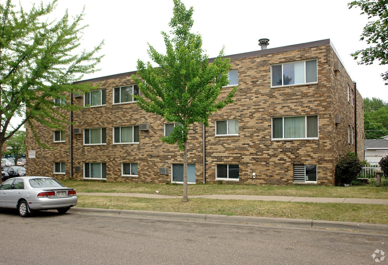 1693 Sherburne Ave Apartments Saint Paul, MN