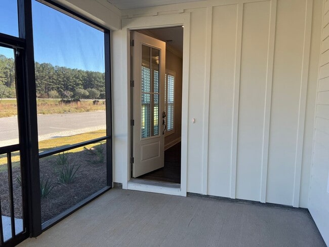 Photo - 3 Bedroom Townhouse in Washington Square!-...