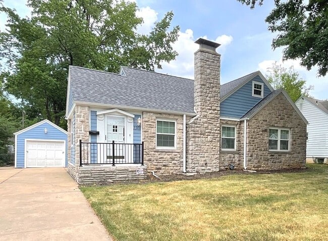 LEASING - LEASING House