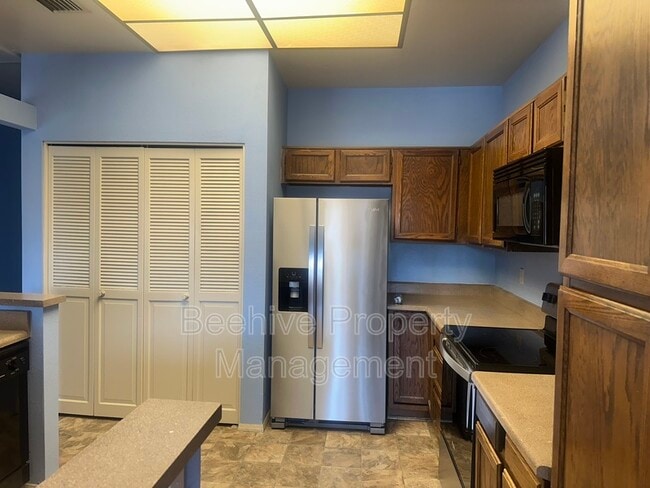 Photo - 1331 W Baseline Rd