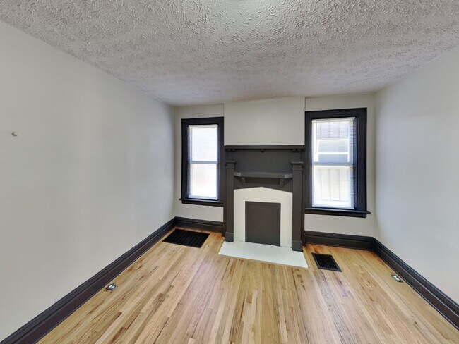 289-291 E 14th Ave-289
