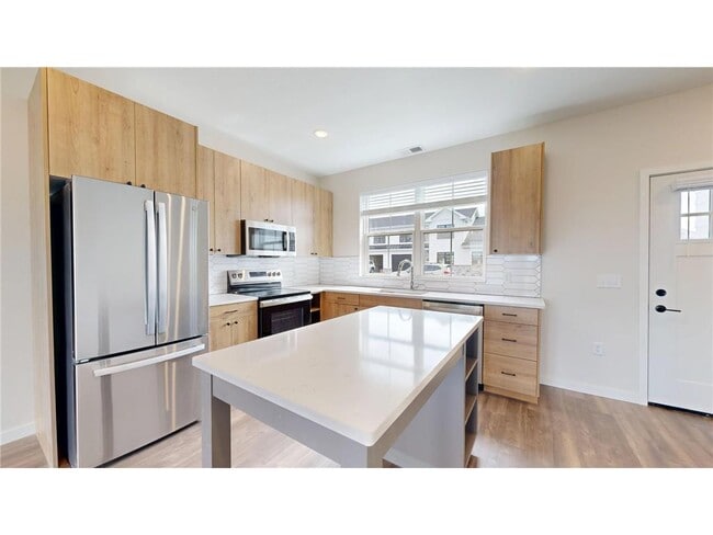 Photo - 1411 190th Ave NE