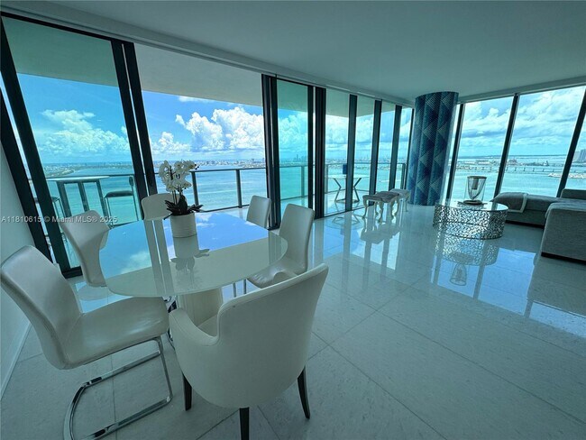 Photo - 495 Brickell Ave Unit 5302