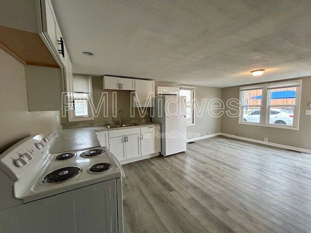 Photo - 1408 Holland St Unidad A