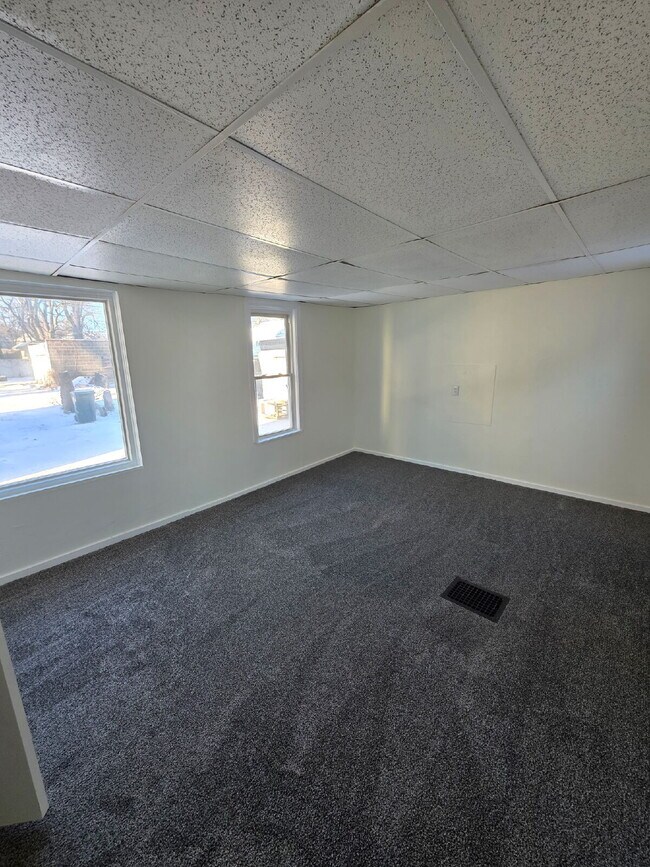 Beautiful 3 bedroom home located on Myrtle Hill Park!