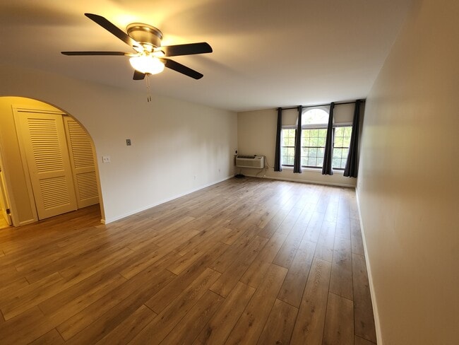 Large, open floor plan, spacious enough for living room and dining area - 24 West Rd Unit 35