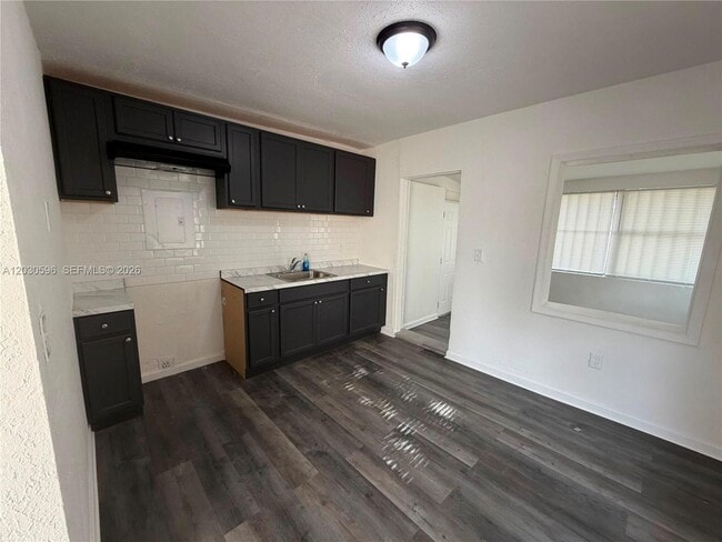 Photo - 1084 NW 74th St