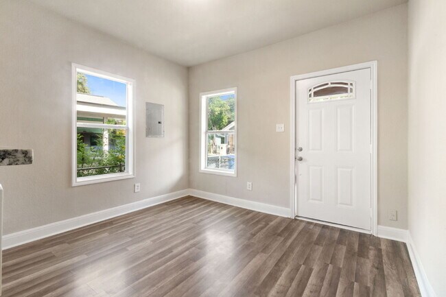 150 Sonora St
