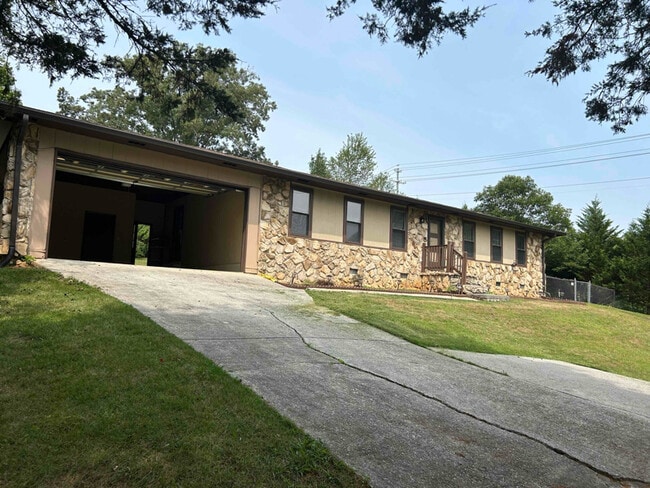 Building Photo - 98 Nebraska Ave