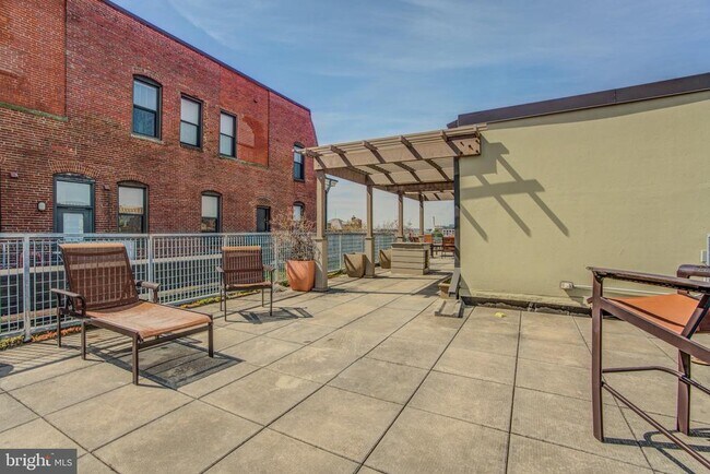 Photo - 1211 Light St Unit 208