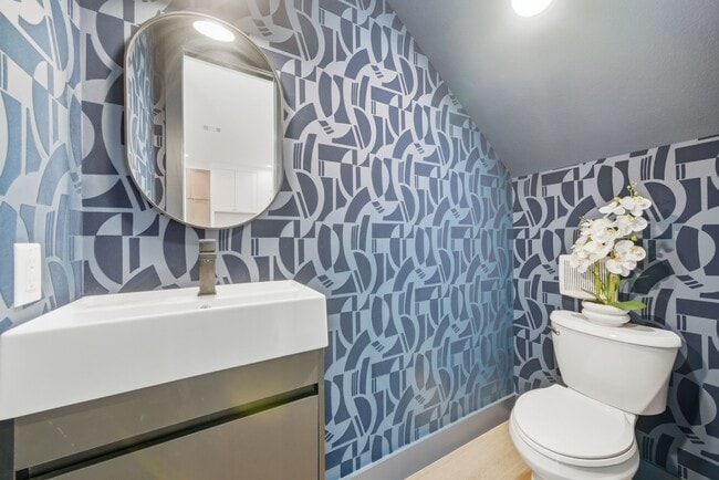 Photo - 2036 Thonig Rd