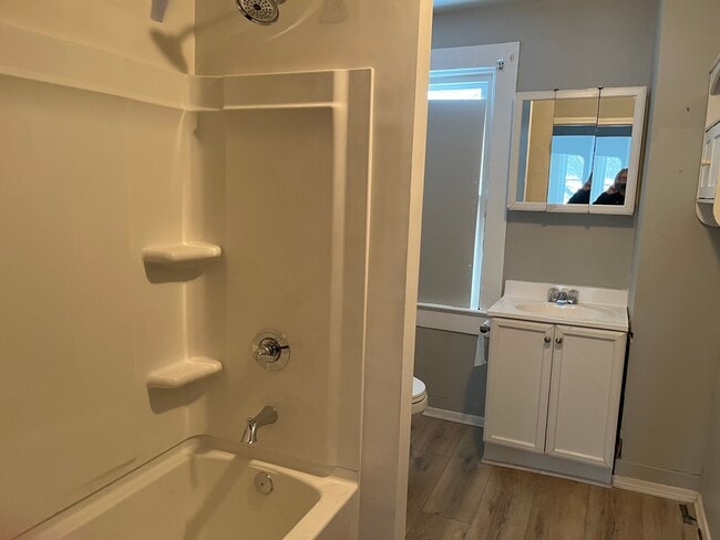 Photo - 1327 Saint Marys Ave Unidad 1327 St.Marys Avenue