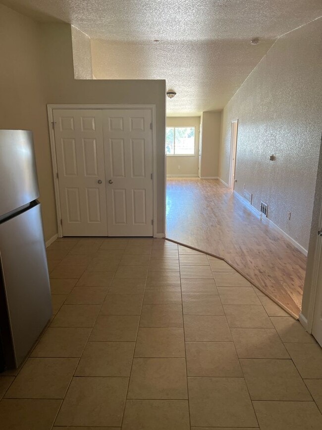 Photo - Great 3 Bedroom 2 Bath unit