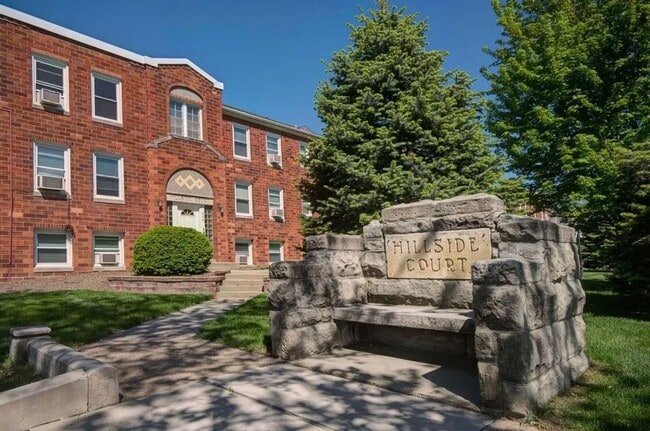 Building Photo - 3166 Davenport St Unit #117