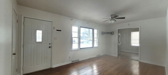 Photo - 1907 Apex Pl