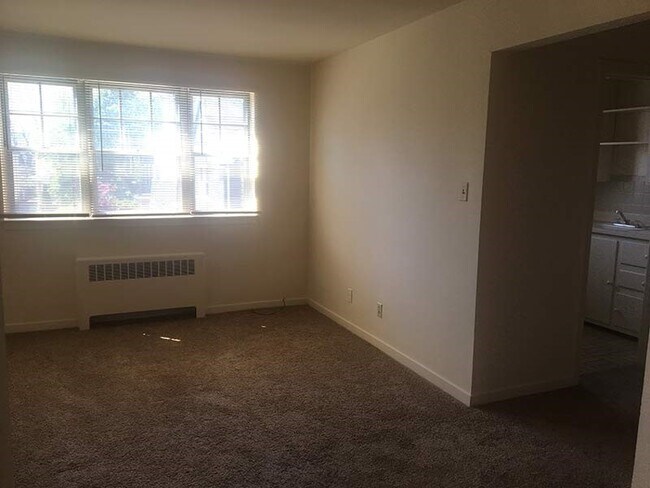 2 bedroom - Melbourne Court Apartments