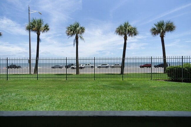 Photo - 7000 Seawall Blvd Unit 616