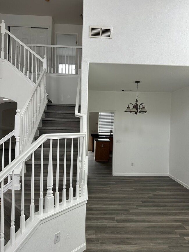 Photo - Large Merced Home!