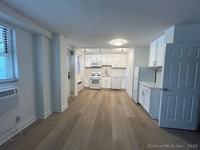 Building Photo - 93 Morgan St Rental