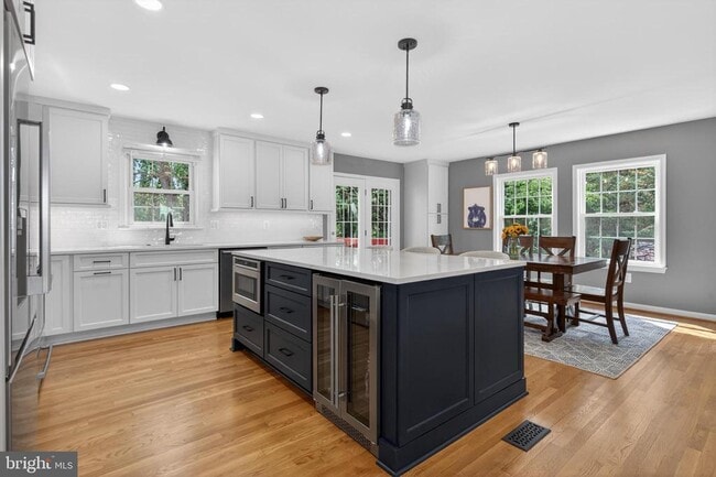 Photo - 9801 Meadow Valley Dr