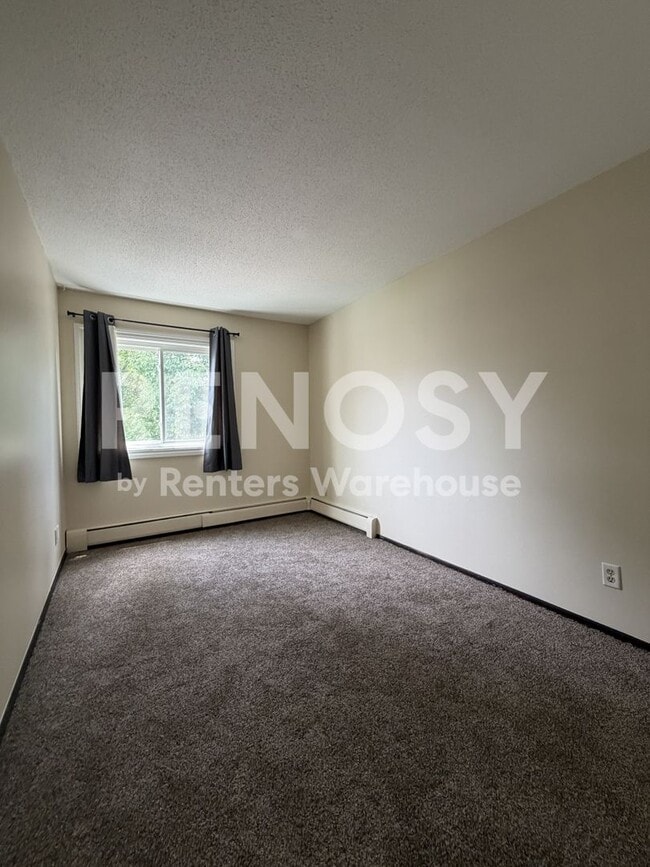 Photo - 1601 N Innsbruck Dr