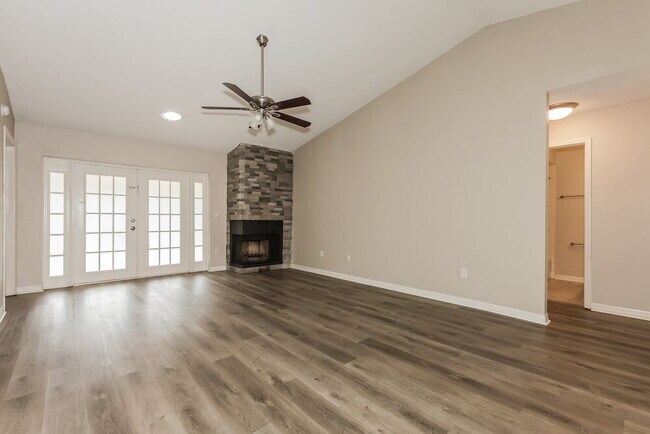 Photo - 1512 Blueteal Dr