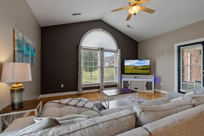 Photo - 42 St Annes Ct