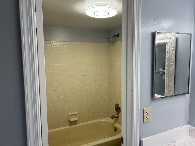 Photo - 10130 Twin Lakes Dr Unit 4-L