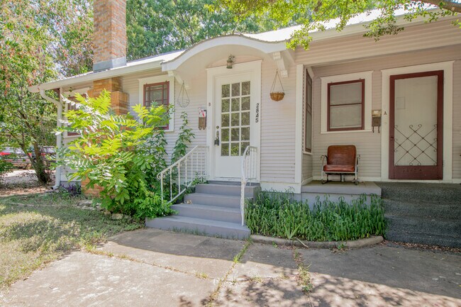 Photo - San Gabriel-2845 Unit B