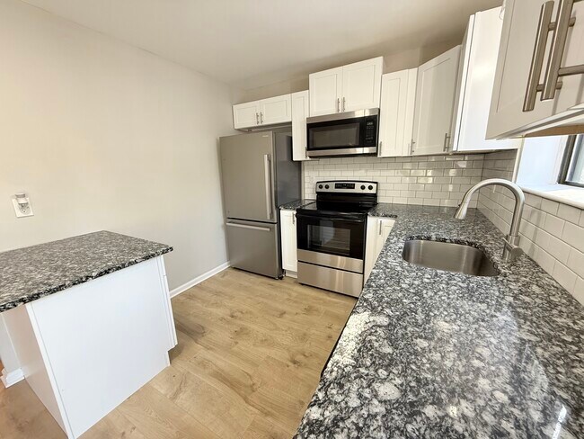 Photo - 104 Kelmar Ave