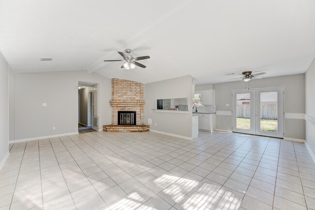 Photo - 15914 Timber Valley Dr