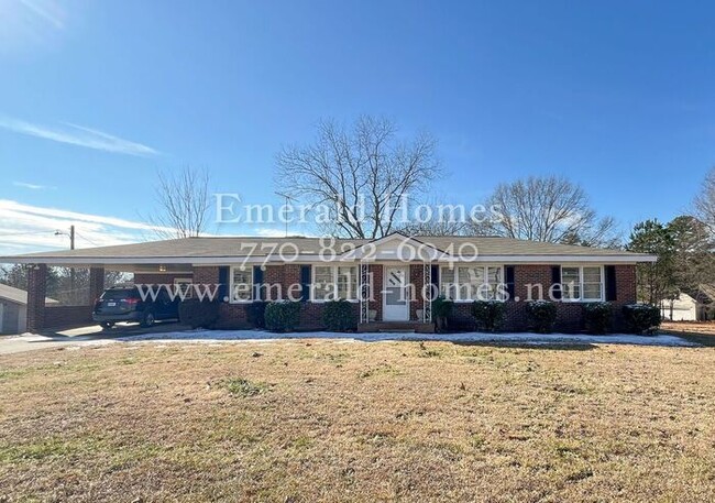 Beautiful cozy 4-side brick ranch home wit... - Beautiful cozy 4-side brick ranch home wit...